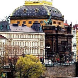Explore Praha dalam 2 hari 